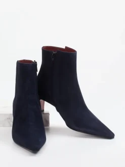 Konstantin Starke – Ankle Boots aus Veloursleder Dunkelblau