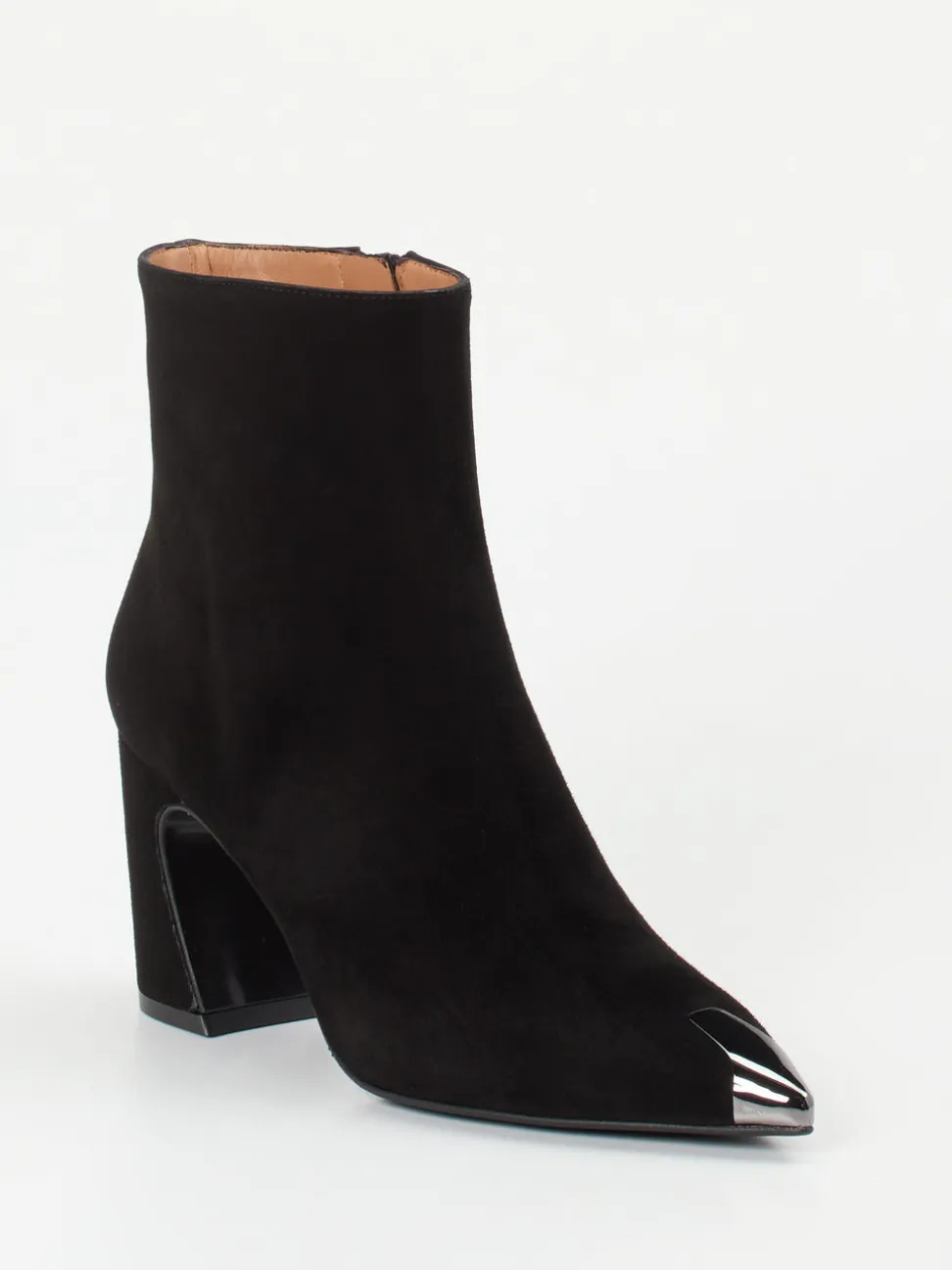 Konstantin Starke – Ankle Boots aus Veloursleder Schwarz