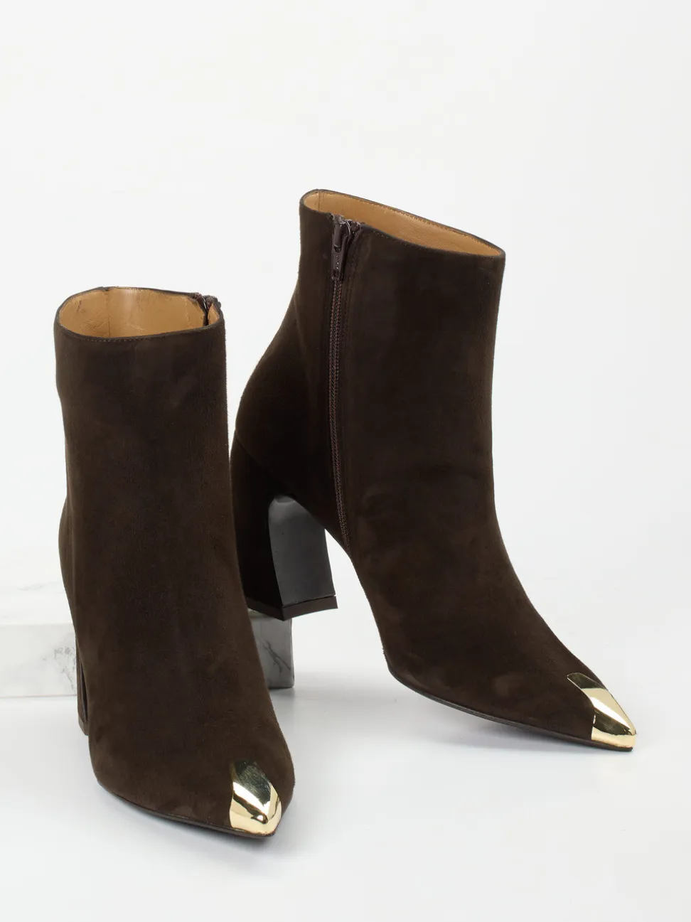 Konstantin Starke – Ankle Boots aus Veloursleder Dunkelbraun
