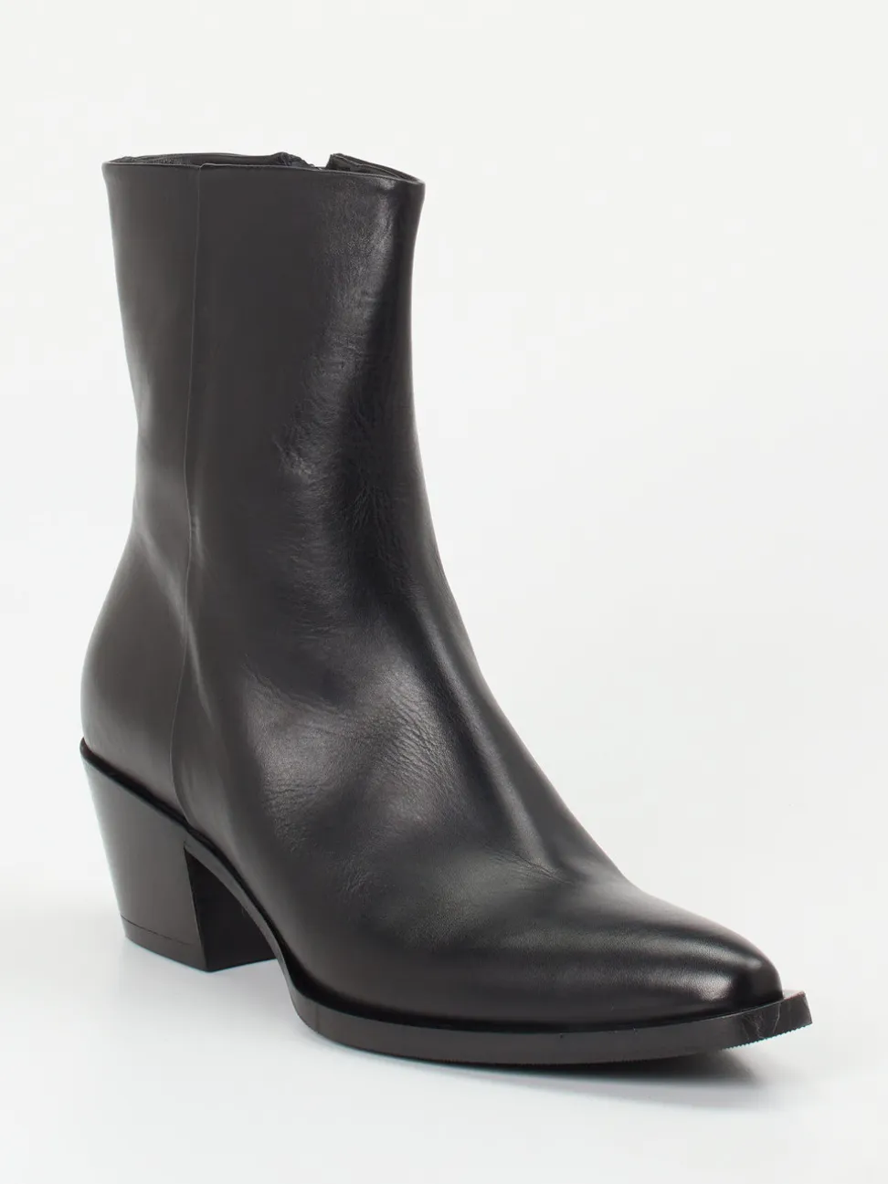 Konstantin Starke – Ankle Boots aus Kalbleder Schwarz