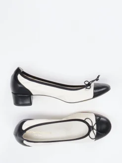 Konstantin Starke – Ballerina-Pumps aus Lammleder Offwhite