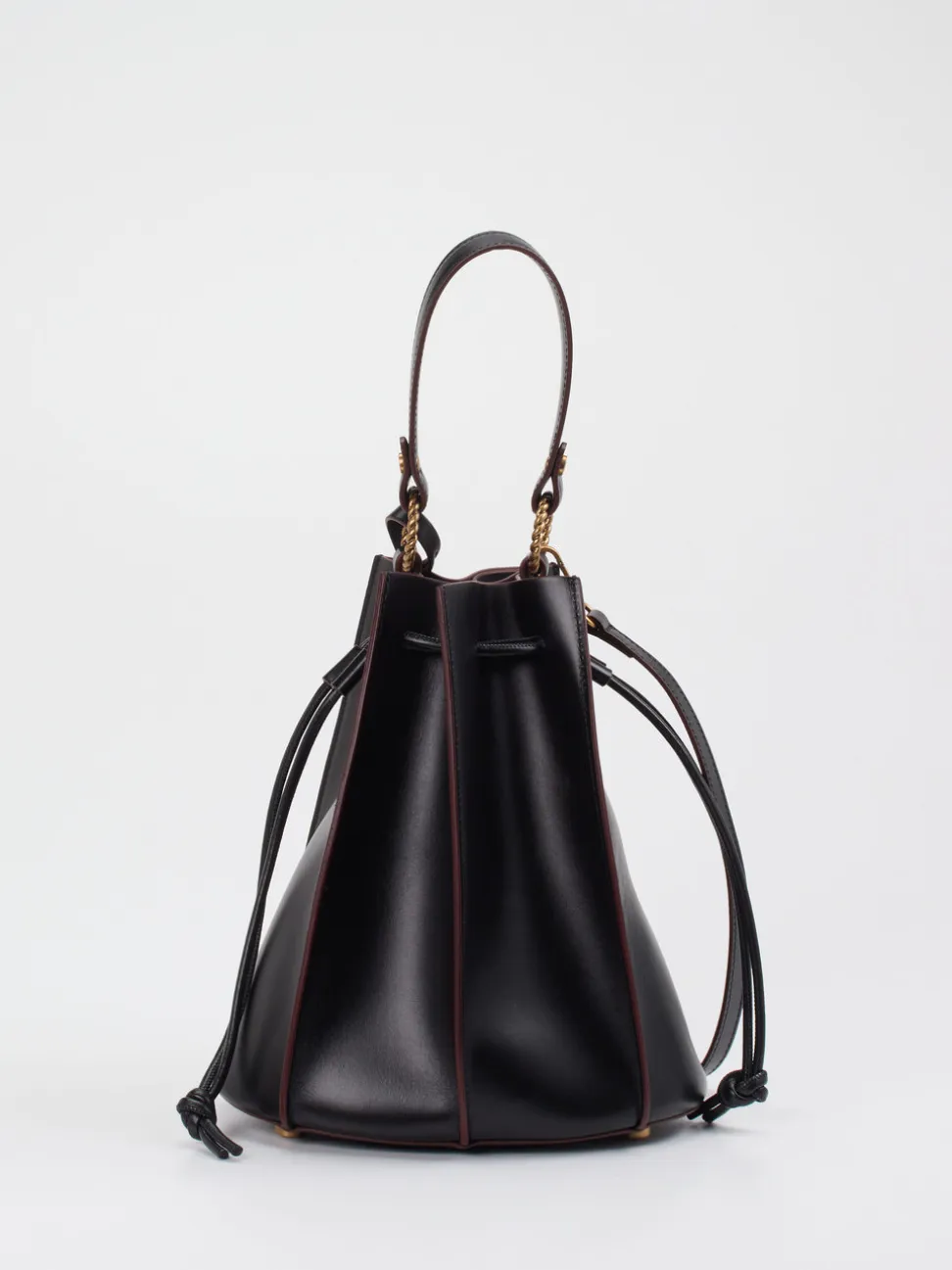 Konstantin Starke – Bucket Bag aus Kalbleder Schwarz