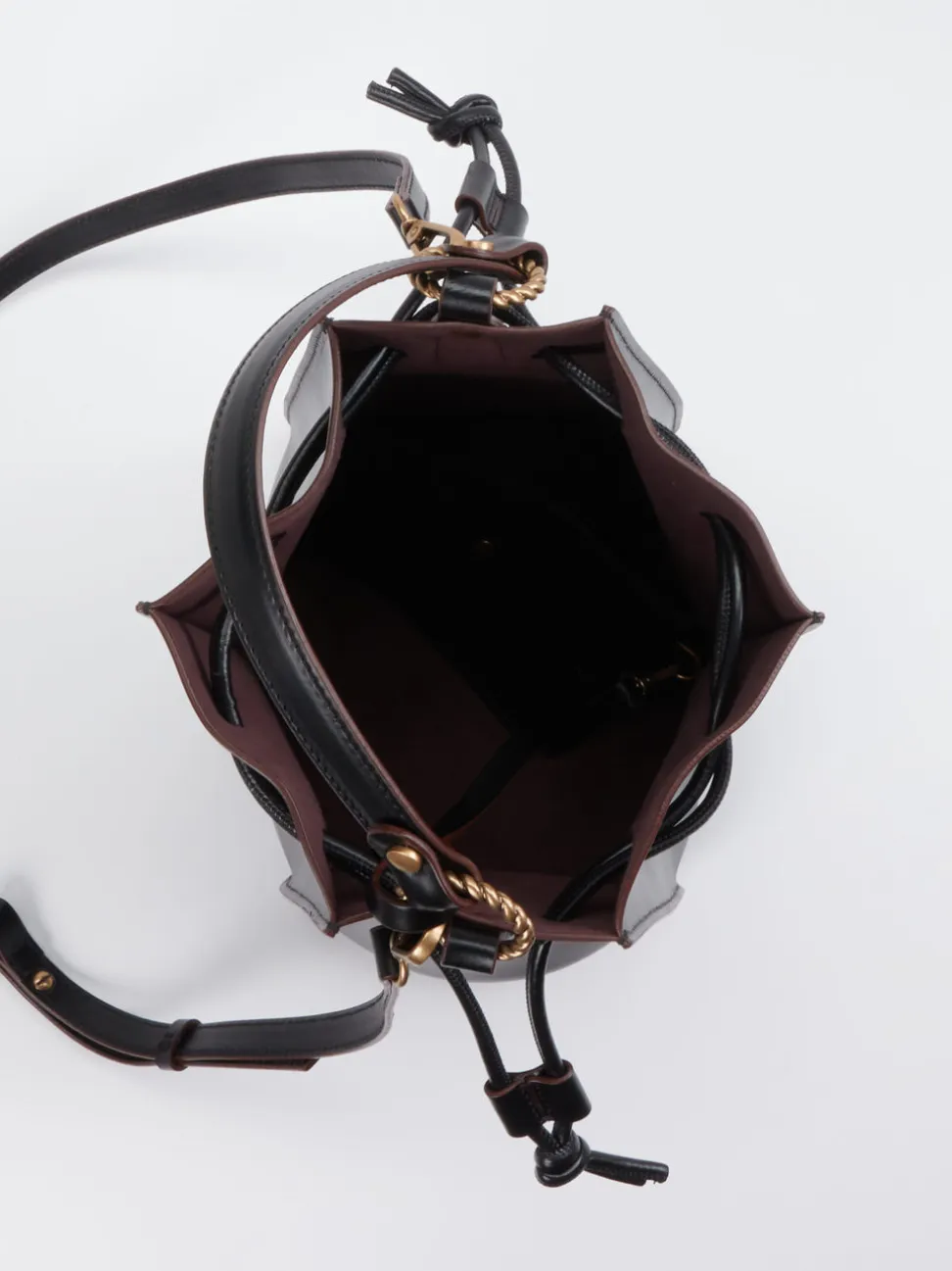 Konstantin Starke – Bucket Bag aus Kalbleder Schwarz