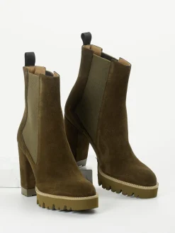 Konstantin Starke – Chelsea Boots aus Veloursleder oliv