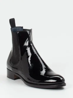Konstantin Starke – Chelsea Boots aus Lackleder schwarz