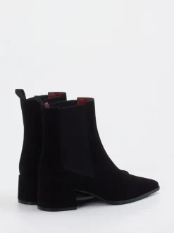 Konstantin Starke – Chelsea Boots aus Veloursleder Schwarz