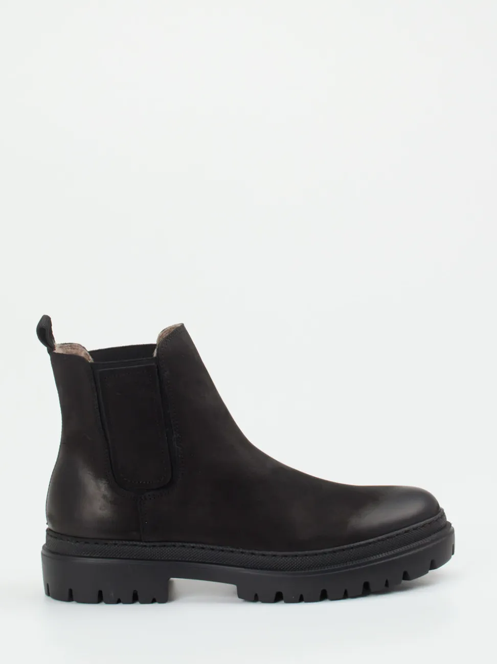 Konstantin Starke – Chelsea Boots aus Nubukleder Schwarz