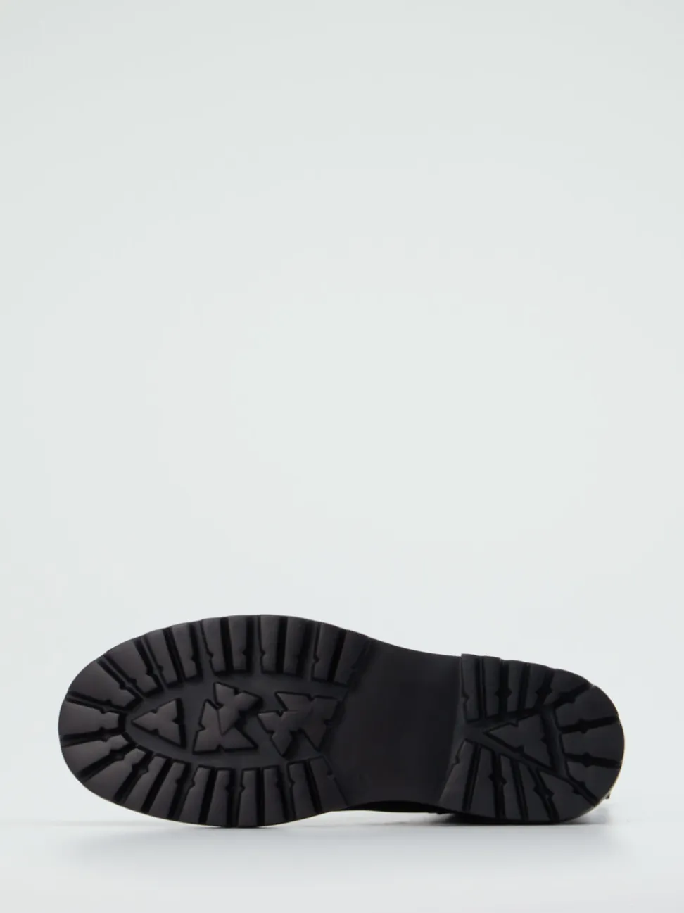 Konstantin Starke – Chelsea Boots aus Nubukleder Schwarz