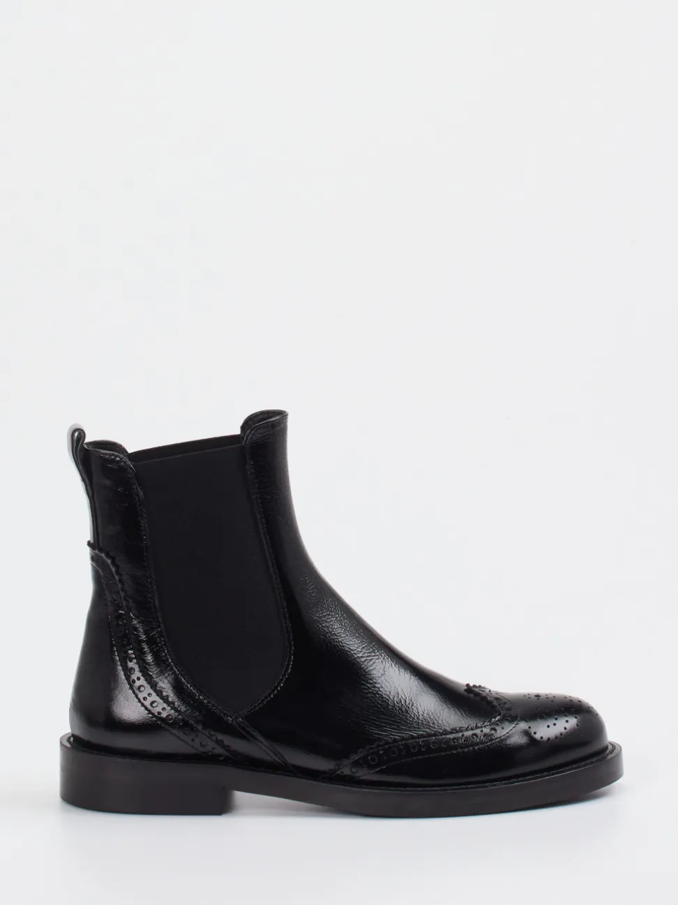 Konstantin Starke – Chelsea Boots aus Lackleder Schwarz