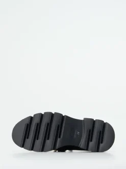 Konstantin Starke – Chunky Loafer aus Lackleder Schwarz