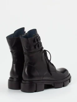 Konstantin Starke – Combat Boots aus Kalbleder schwarz