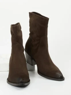 Konstantin Starke – Cowboy-Stiefelette aus Veloursleder Braun