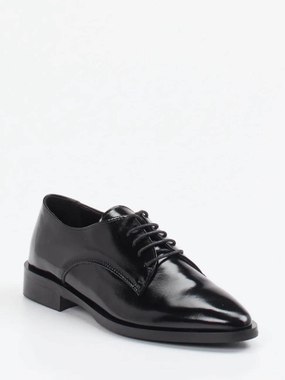 Konstantin Starke – Derby-Schuhe aus Hochglanzleder schwarz