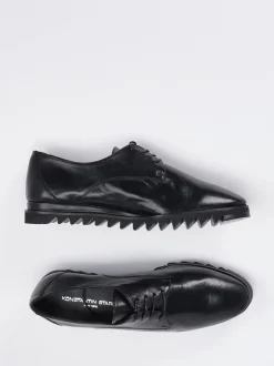 Konstantin Starke – Derby-Schuhe aus Lammleder Schwarz
