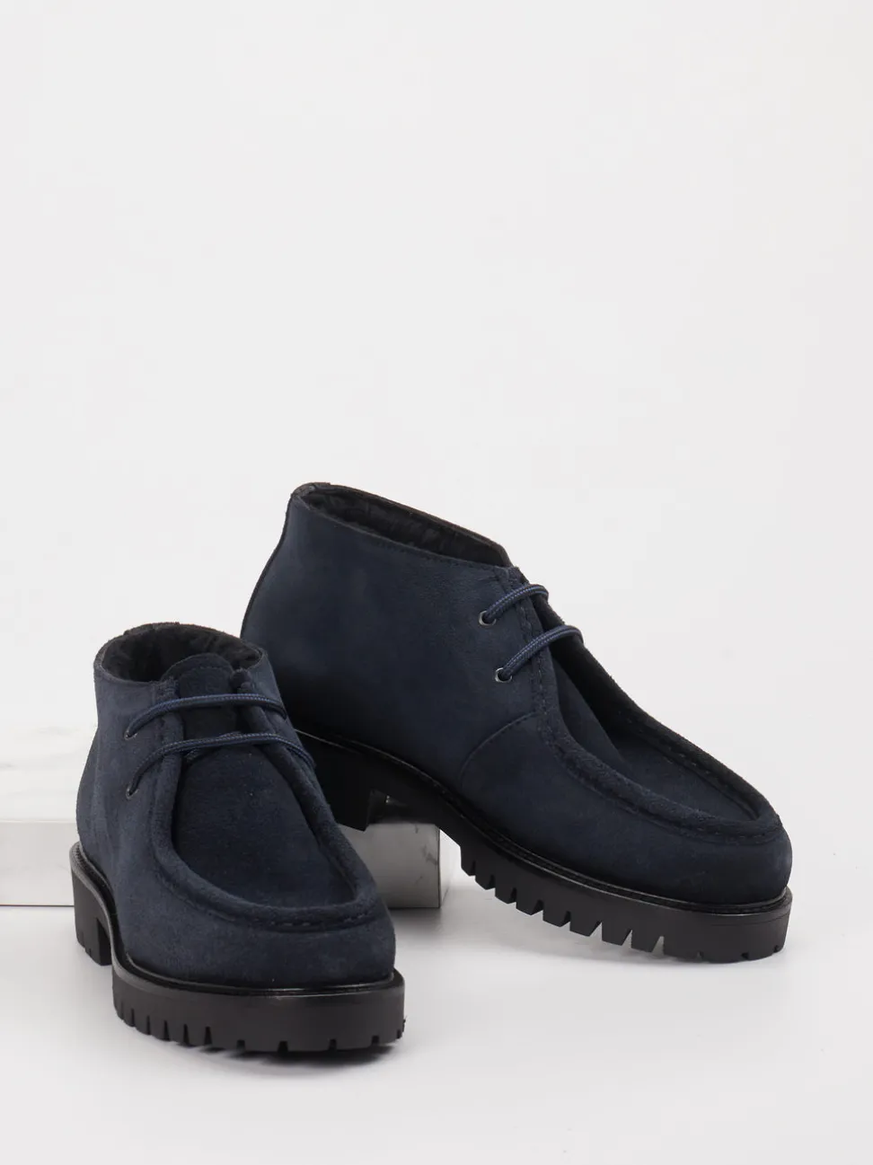 Konstantin Starke – Desert Boots aus Veloursleder blau