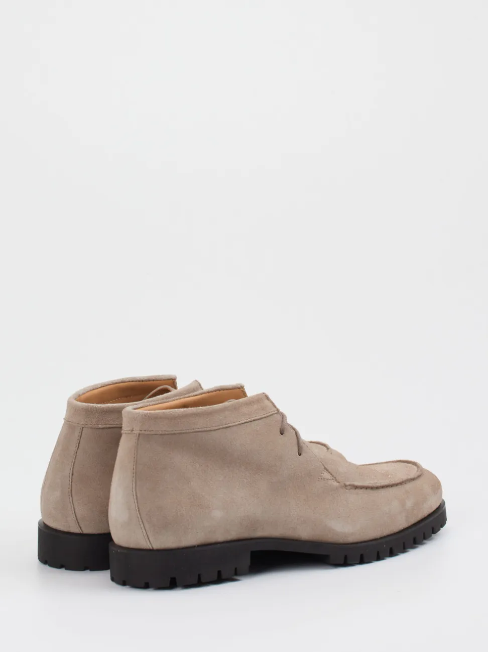 Konstantin Starke – Desert Boot aus Veloursleder Greige