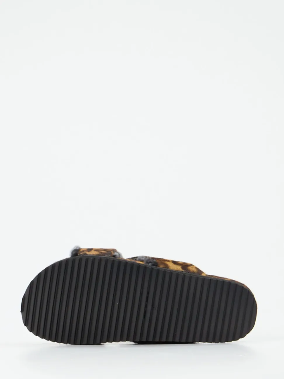 Konstantin Starke – Fellpantoletten aus Fell Leoprint