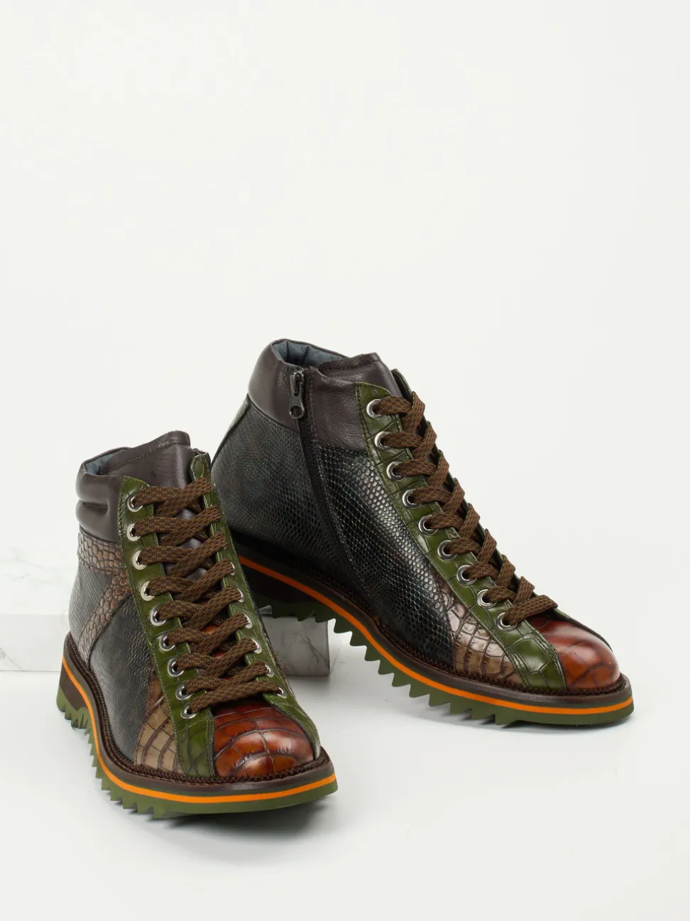 Konstantin Starke – High-Top-Sneaker aus geprägtem Leder