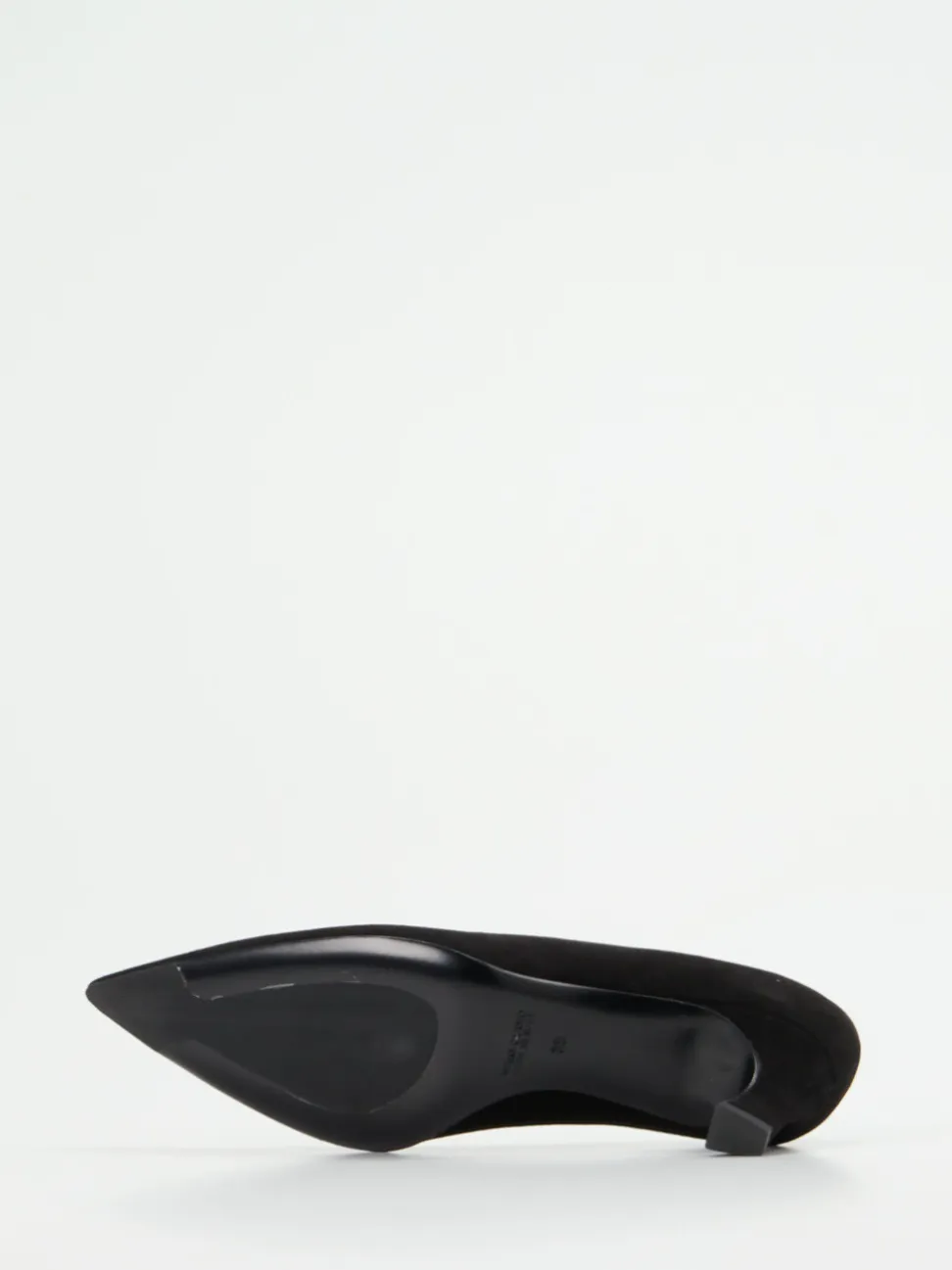 Konstantin Starke – Kitten-Heel-Pumps aus Veloursleder schwarz