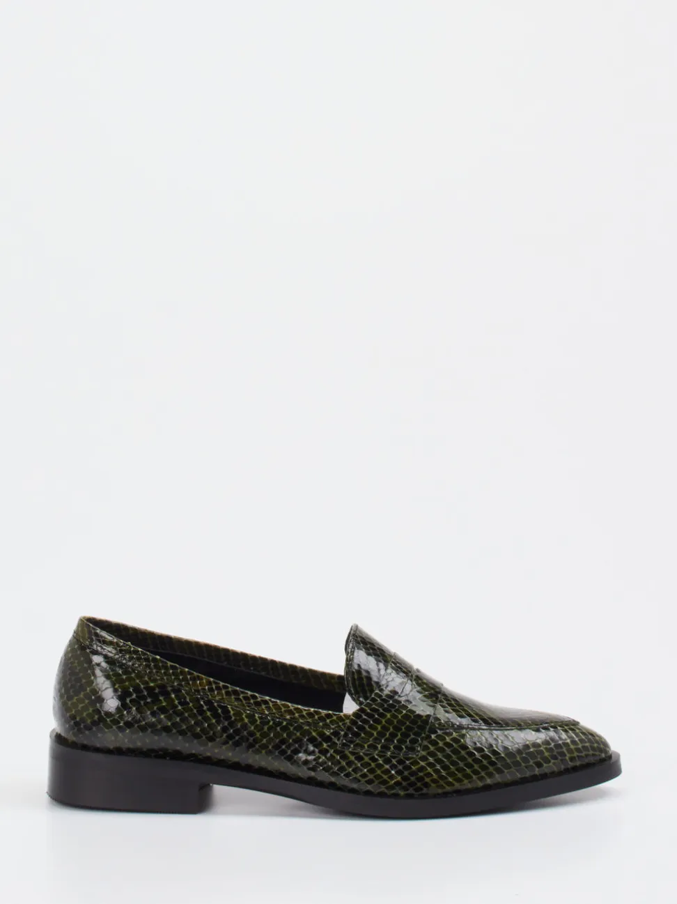 Konstantin Starke – Loafer aus Lackleder mit Schlangenprägung