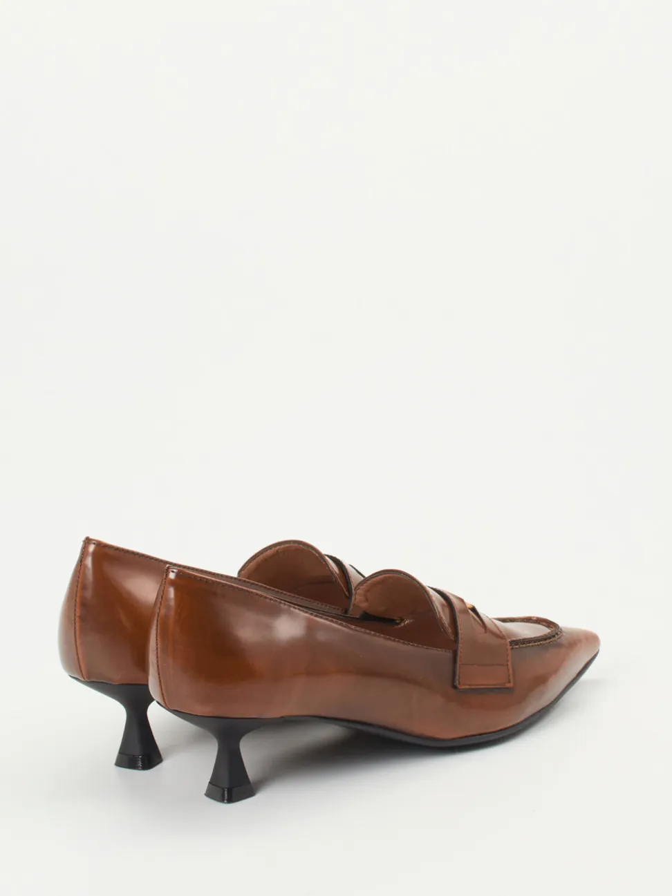Konstantin Starke – Loafer-Pumps aus Hochglanzleder braun