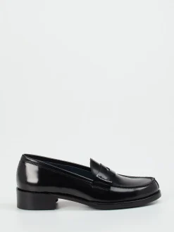 Konstantin Starke – Loafer aus Hochglanzleder schwarz