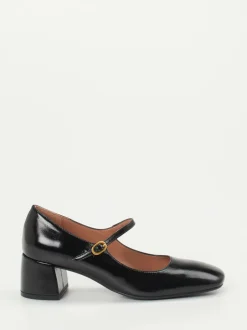 Konstantin Starke – Mary Jane Pumps aus Lackleder Schwarz