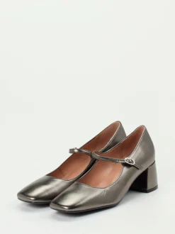 Konstantin Starke – Mary Jane Pumps aus Metallicleder Grau