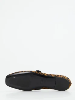 Konstantin Starke – Mary Janes aus Kalbleder mit Leoprint
