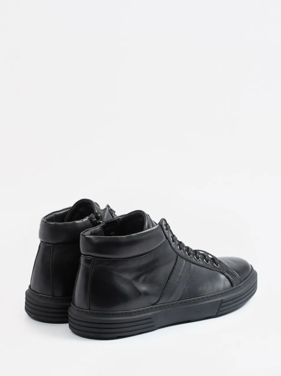 Konstantin Starke – Mid-Top Sneaker aus Lammleder Schwarz