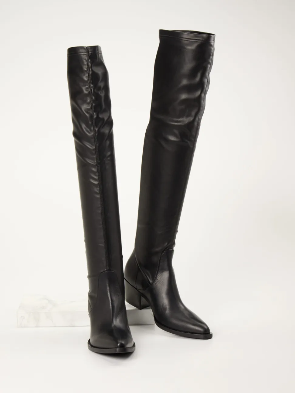 Konstantin Starke – Overknee-Stiefel aus Kalbleder schwarz