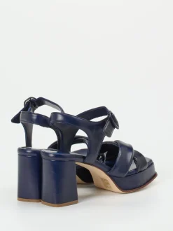 Konstantin Starke – Plateau-Sandalen aus Lammleder Tintenblau