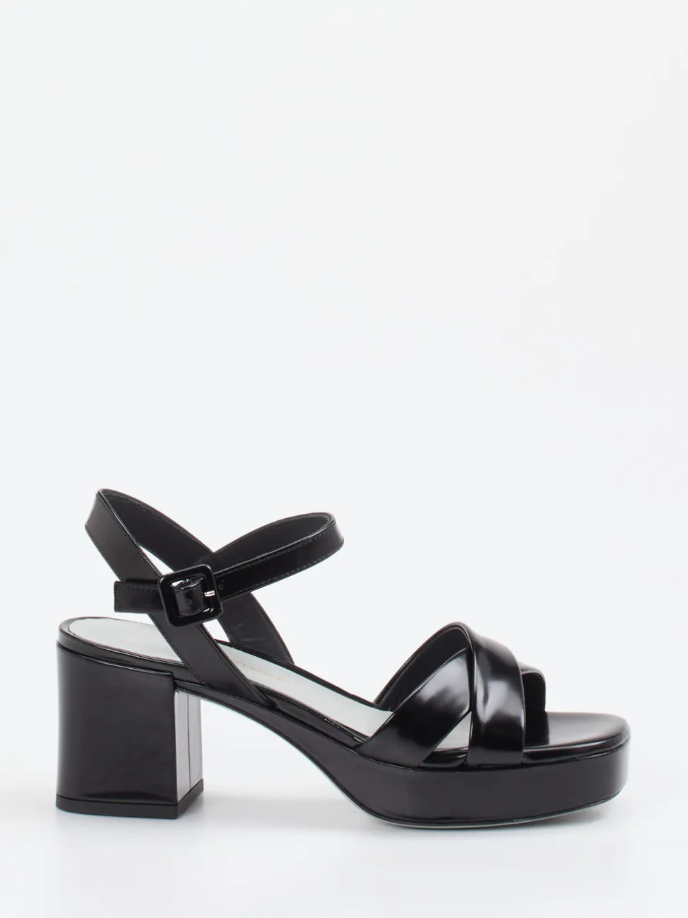Konstantin Starke – Plateau-Sandalen aus Hochglanzleder schwarz