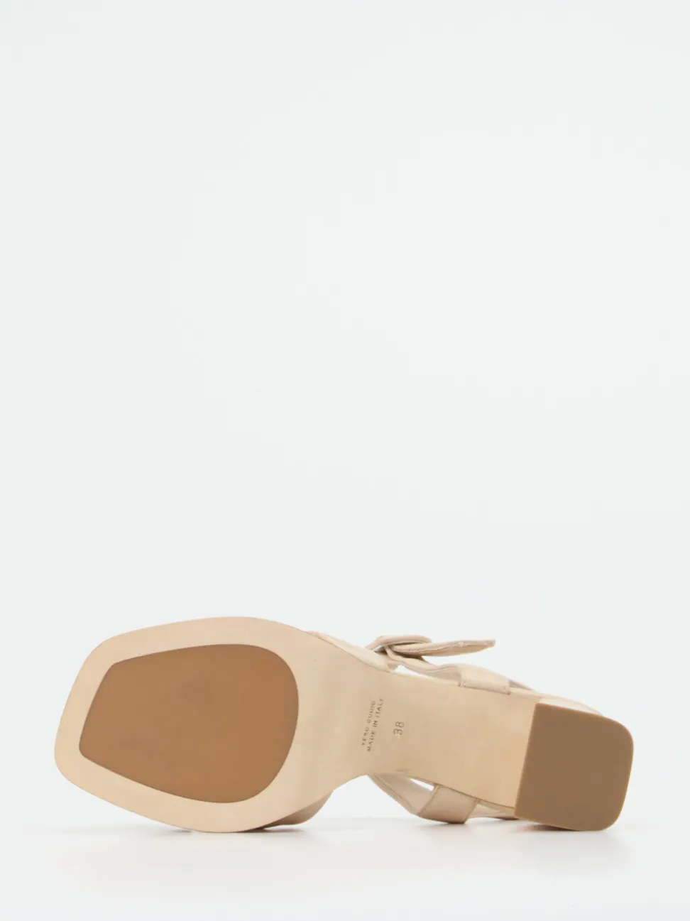 Konstantin Starke – Plateau-Sandaletten aus Lammleder beige