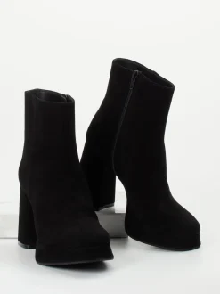 Konstantin Starke – Plateau-Stiefeletten aus Veloursleder Schwarz
