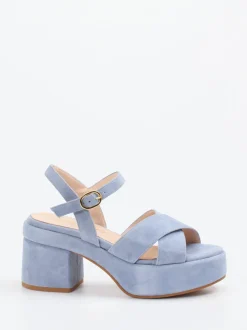 Konstantin Starke – Plateau-Sandalen aus Veloursleder hellblau