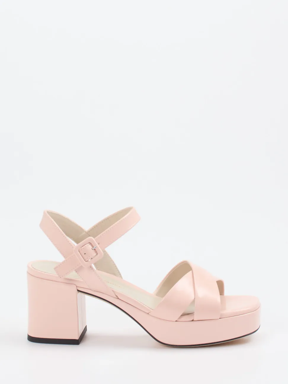 Konstantin Starke – Plateau-Sandalette aus Hochglanzleder
