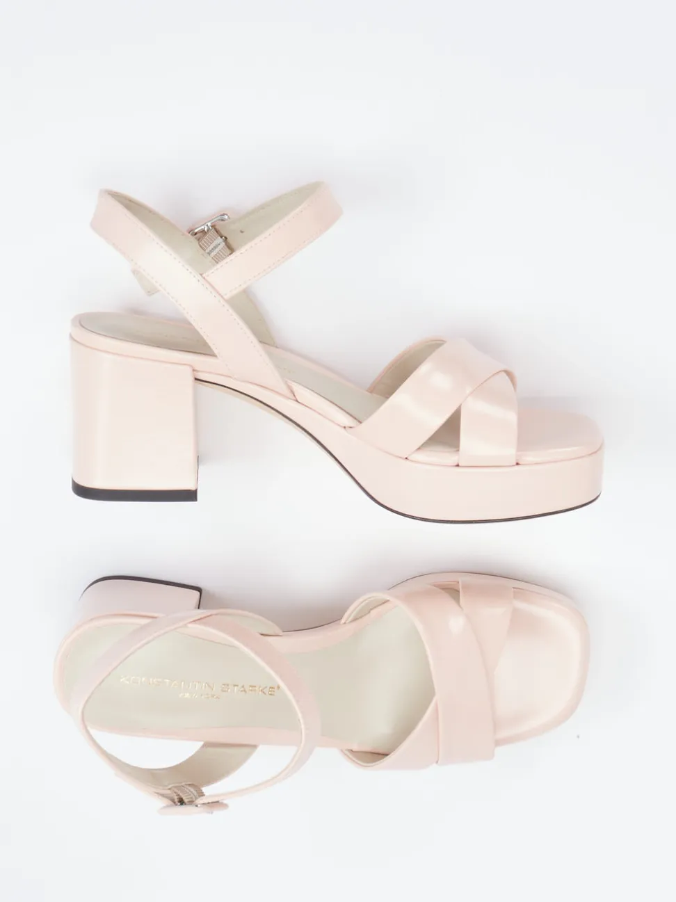 Konstantin Starke – Plateau-Sandalette aus Hochglanzleder