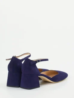 Konstantin Starke – Pumps aus Veloursleder tiefviolett