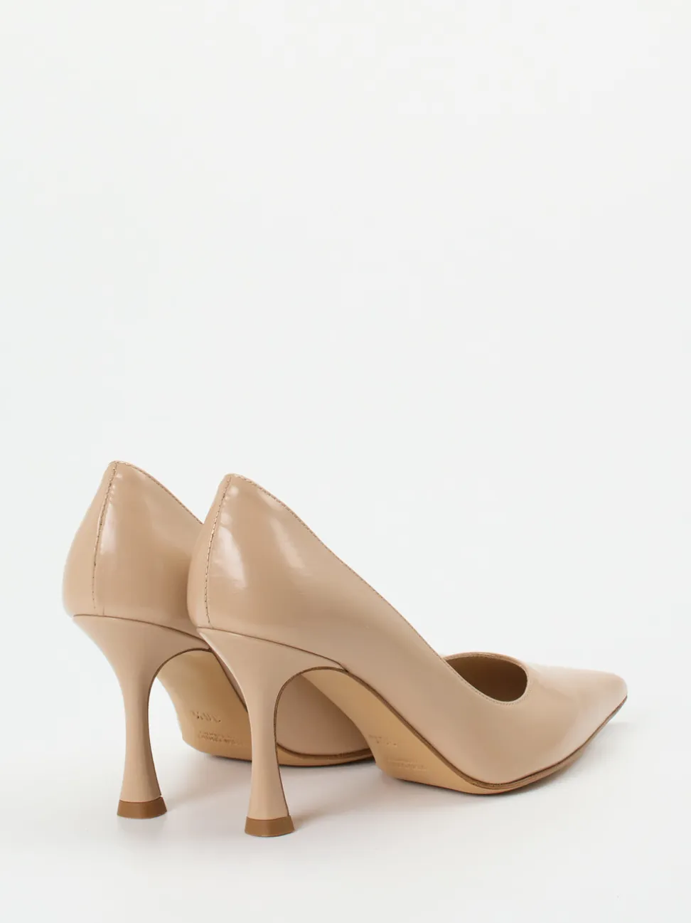 Konstantin Starke – Pumps aus Hochglanzleder in Beige