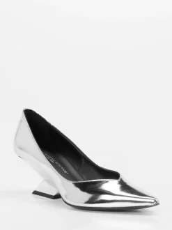 Konstantin Starke – Pumps aus Metallicleder silber