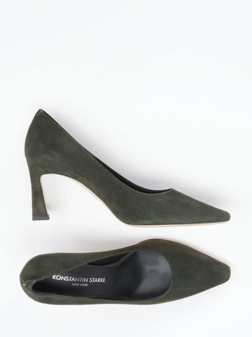 Konstantin Starke – Pumps aus Veloursleder Dunkeloliv