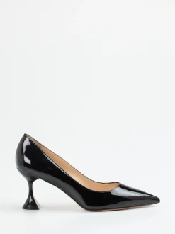 Konstantin Starke – Pumps aus Lackleder schwarz