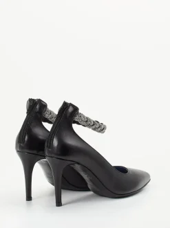 Konstantin Starke – Pumps aus Kalbleder mit Strassriemen