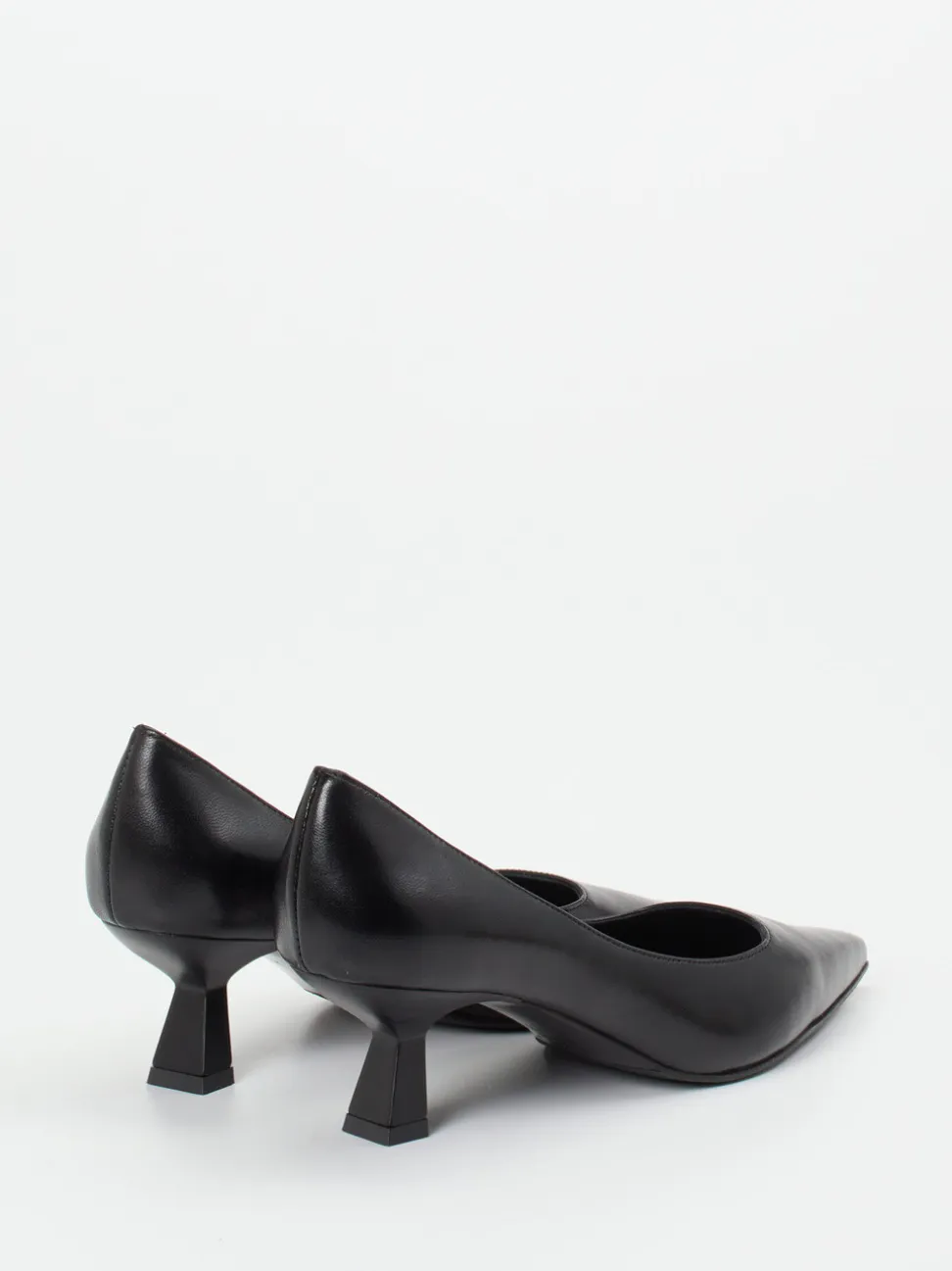 Konstantin Starke – Pumps aus Lammleder Schwarz