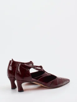Konstantin Starke – Pumps aus geprägtem Krokoleder Bordeaux