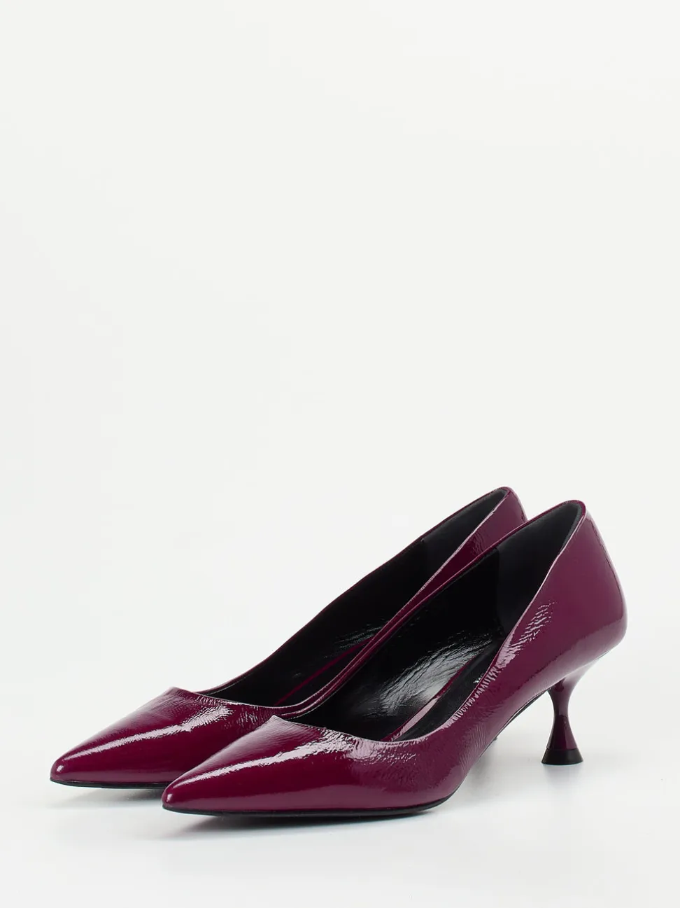 Konstantin Starke – Pumps aus Lackleder in Bordeaux