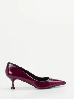 Konstantin Starke – Pumps aus Lackleder in Bordeaux
