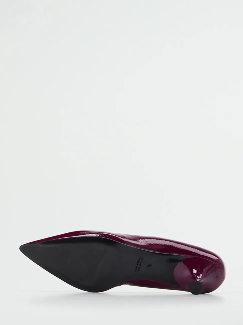 Konstantin Starke – Pumps aus Lackleder in Bordeaux