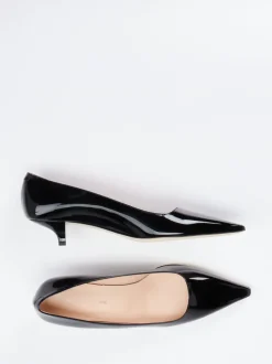 Konstantin Starke – Pumps aus Lackleder Schwarz